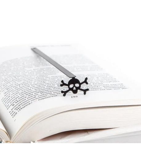 Закладка для книг «Череп и кости»