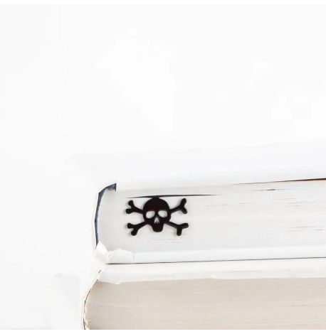 Закладка для книг «Череп и кости»