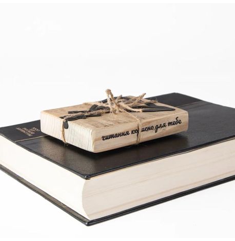 Закладка для книг «Читающая принцесса»