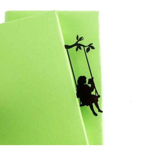 Закладка для книг «Девочка на качелях»