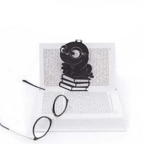 Закладка для книг «Книжный червь» (черный)