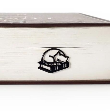Закладка для книг «Кошка на книгах»