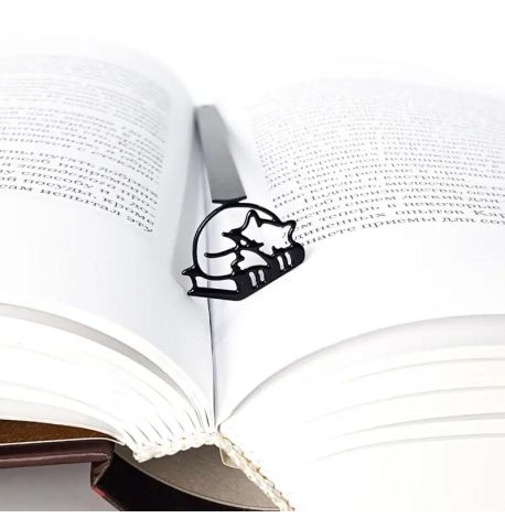 Закладка для книг «Лиса на книгах»