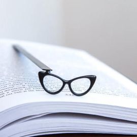 Закладка для книг «Окуляри Котяче око»