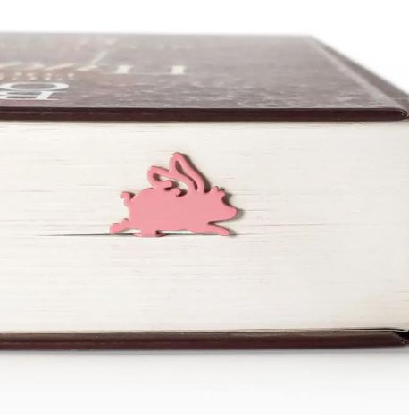 Закладка для книг «Окрилена свиня» (рожева)