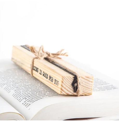 Закладка для книг «Перо ручки»