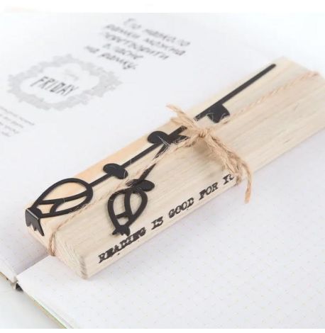 Закладка для книг «Полевой цветок»