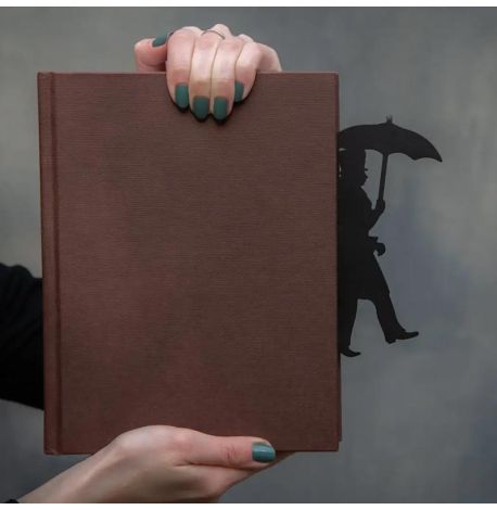 Закладка для книг «Мандрівник під дощем»