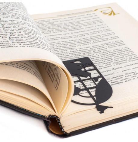 Закладка для книг «Читающий мальчик»