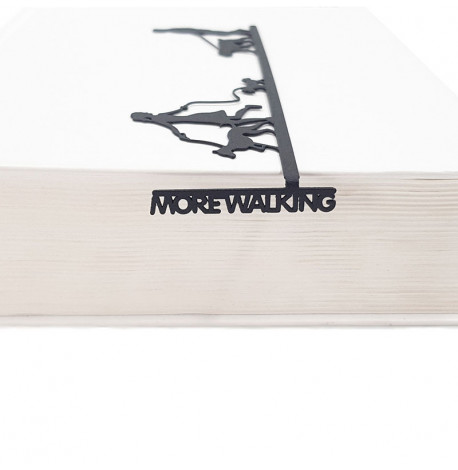 Закладка для книг «Прогулянка з улюбленцями»