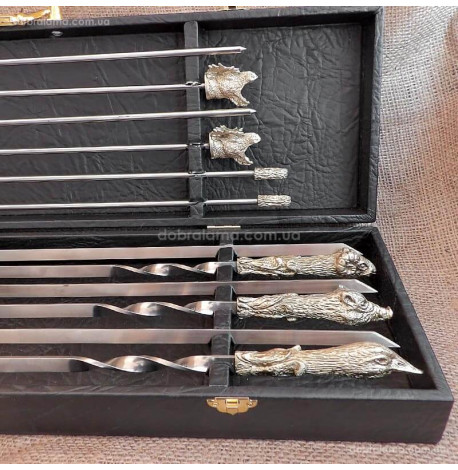 Набор шампуров "Охотничьи трофеи" и мангал "Лось" (в кейсе)