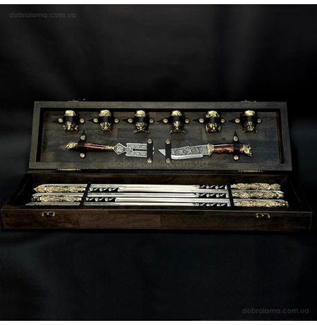 Набір для шашлику "Дикі звірі" (в дерев'яному кейсі)