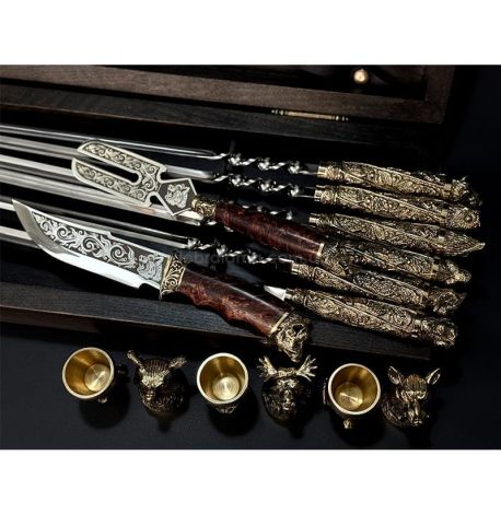 Набір для шашлику "Дикі звірі" (в дерев'яному кейсі)