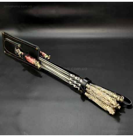 Набір шампурів "Дикі звірі" з ножем і виделкою (в шкіряному сагайдаку)