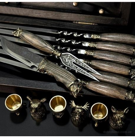 Набір для шашлику «Мисливський» з дерев'яними ручками (в дерев'яному кейсі)