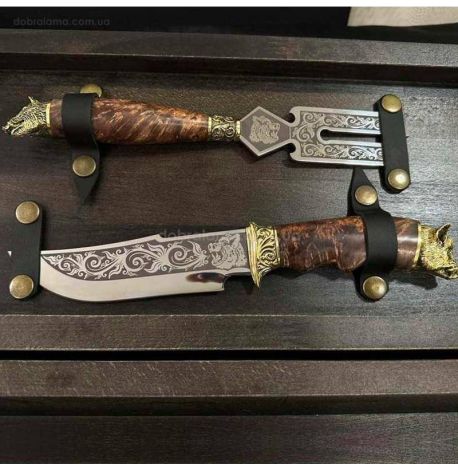 Набір для шашлику «Дикі звірі» з ножем і виделкою (в дерев'яному кейсі)