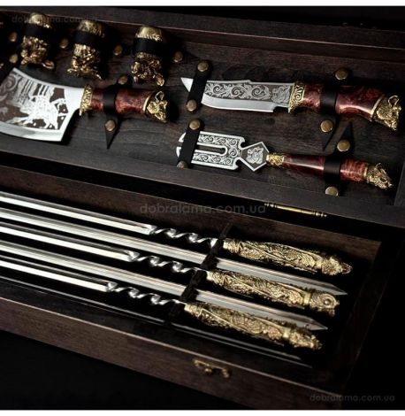 Набір для шашлику «Дикі звірі Max» (в дерев'яному кейсі)