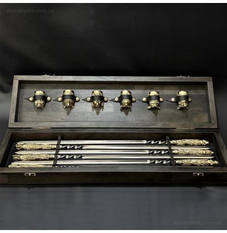 Набор для шашлыка «Дикие звери» со стопками (в деревянном кейсе)