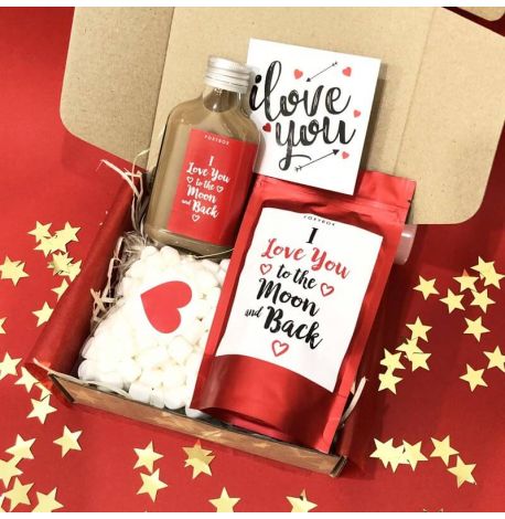 Подарунковий набір MiniLoveBox "До місяця і назад"
