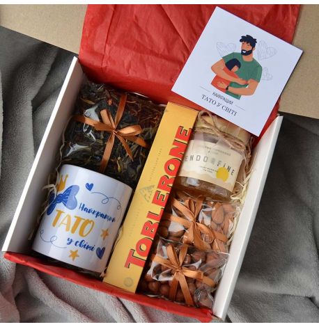 Подарочный набор для папы «Смаколики для тата»