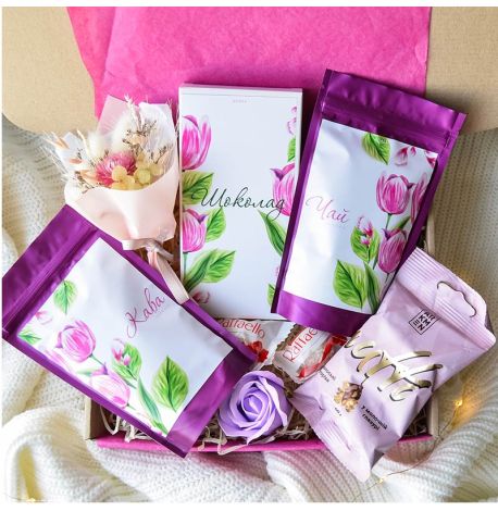 Подарунковий набір «З тюльпанами» M