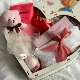 Подарочный набор косметики Pink Beauty box