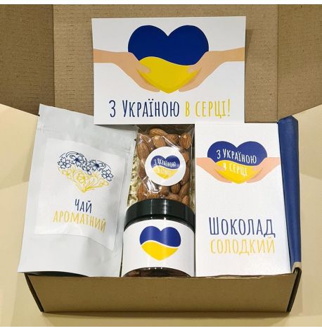 Подарунковий набір «З Україною в серці» M