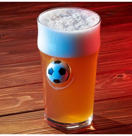 Бокал для пива с мячом