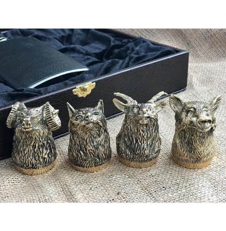 Подарочный набор для мужчин "Охотничий" (4 бронзовых рюмки, фляга)