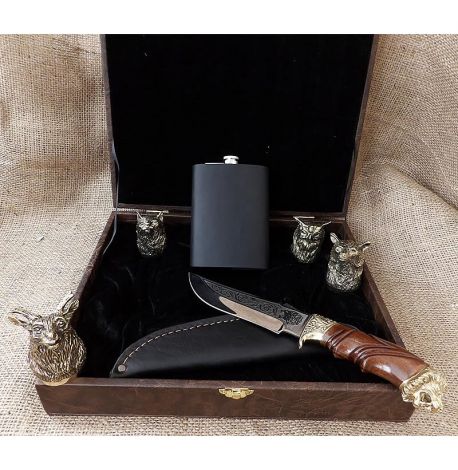 Подарочный набор для мужчин "Охотничий" (4 бронзовых рюмки, фляга, нож)