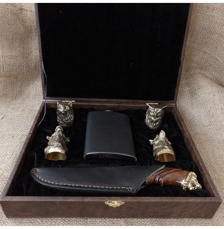 Подарочный набор для мужчин "Охотничий" (4 бронзовых рюмки, фляга, нож)