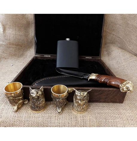 Подарочный набор для мужчин "Охотничий" (4 бронзовых рюмки, фляга, нож)