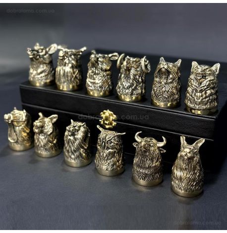 Набір бронзових чарок «Мисливські» (12 шт) в кейсі з екошкіри
