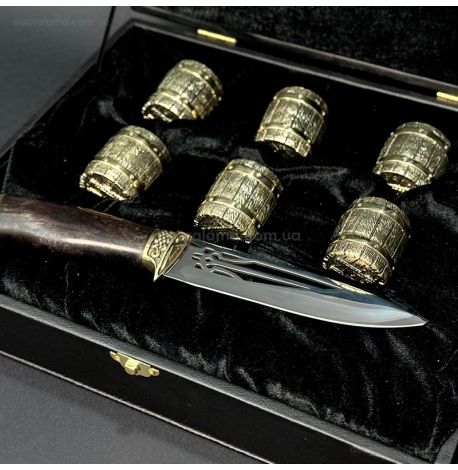 Подарочный набор для мужчин «Бочка» (6 бронзовых рюмок, нож) в кейсе из экокожи