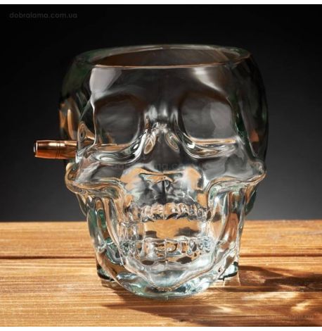 Стакан-череп с пулей 7.62 мм в виске