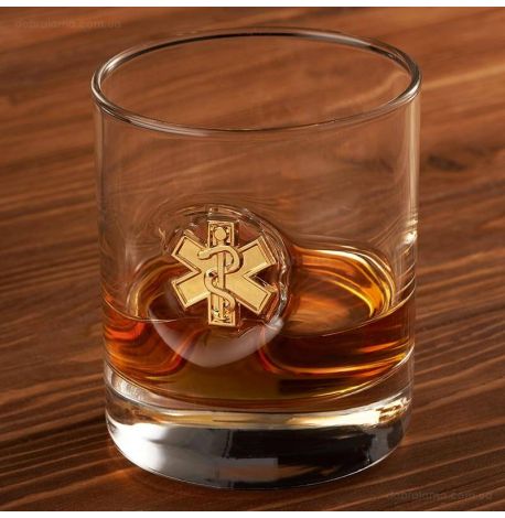 Стакан для виски с эмблемой военного медика