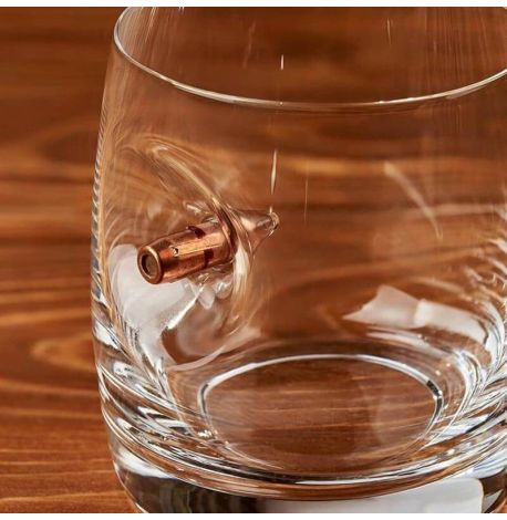 Стакан для виски из богемского стекла с пулей 7.62 мм