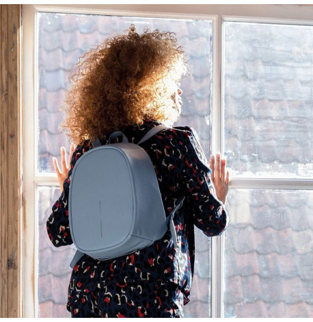 Жіночий рюкзак антизлодій XD Design Bobby Elle Light Blue (блакитний)