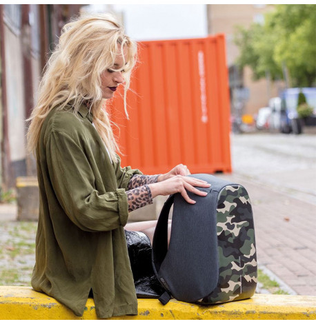 Міський рюкзак антизлодій XD Design Bobby Compact Camouflage Green (камуфляжний)