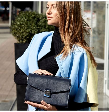 Женская кожаная сумка-кроссбоди Lola (темно-синяя)