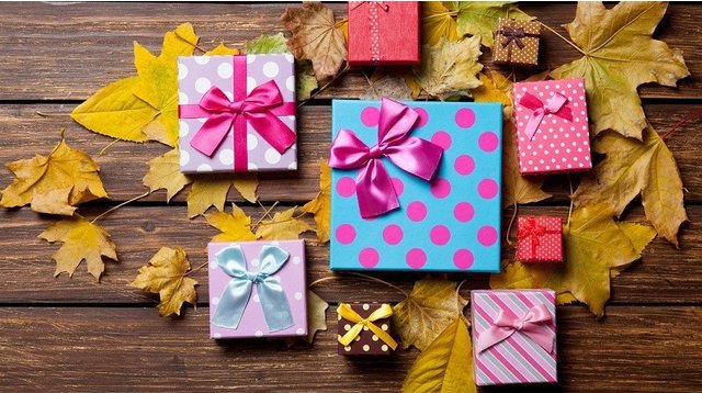 Що подарувати на день вчителя?