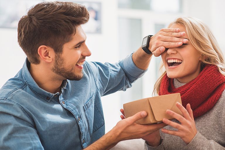 Що подарувати дружині?